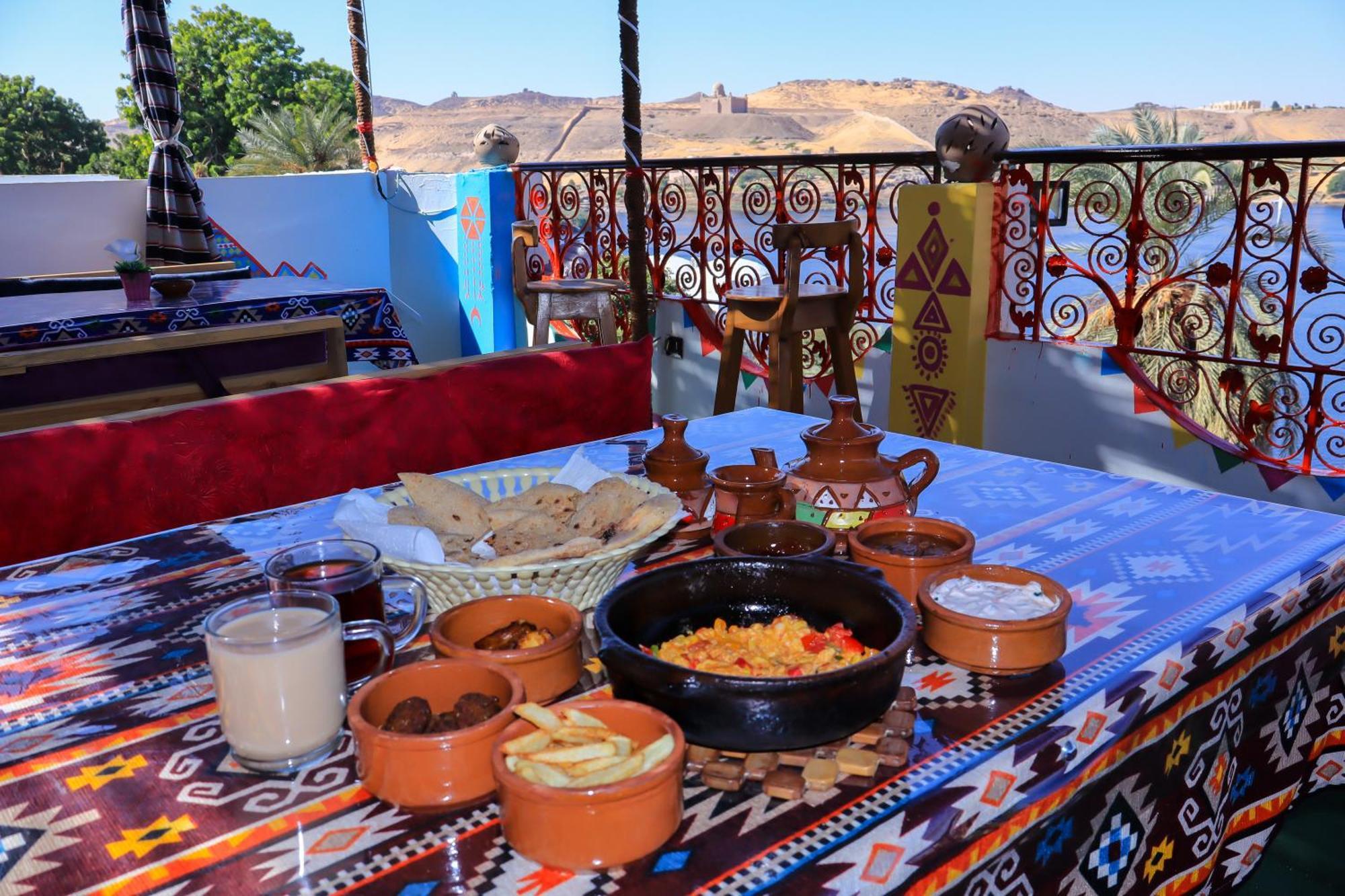Bayt Zaina - Nubian Hospitality House 호텔 아스완 외부 사진