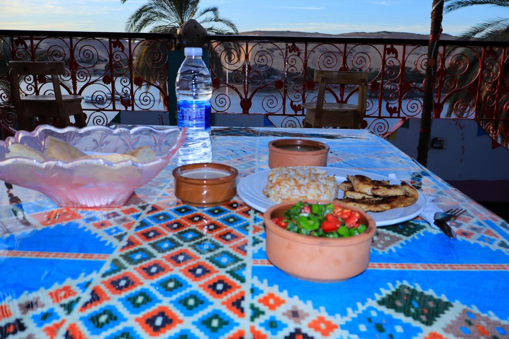 Bayt Zaina - Nubian Hospitality House 호텔 아스완 외부 사진
